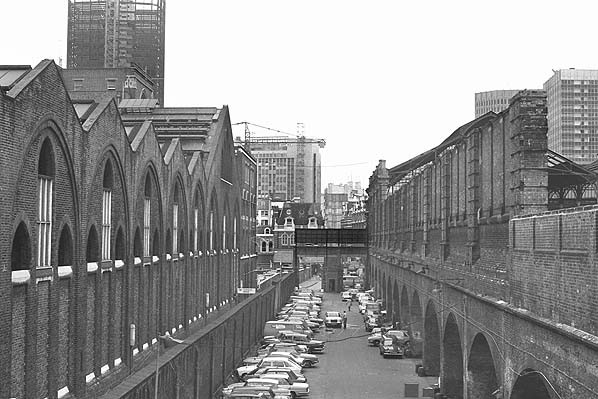 Click image for larger version

Name:	broad_street_charles_mavor(1975)25.jpg
Views:	254
Size:	74.8 KB
ID:	764804