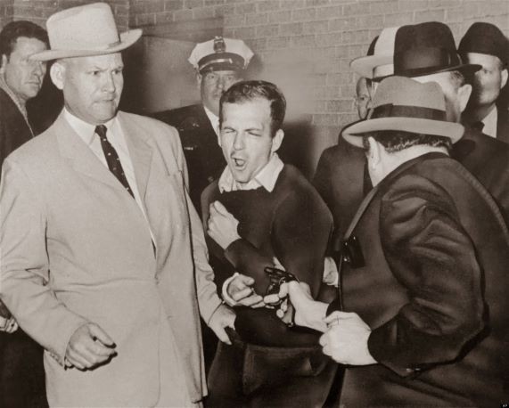 Click image for larger version

Name:	Lee Harvey Oswald assasination.jpg
Views:	180
Size:	52.6 KB
ID:	774292