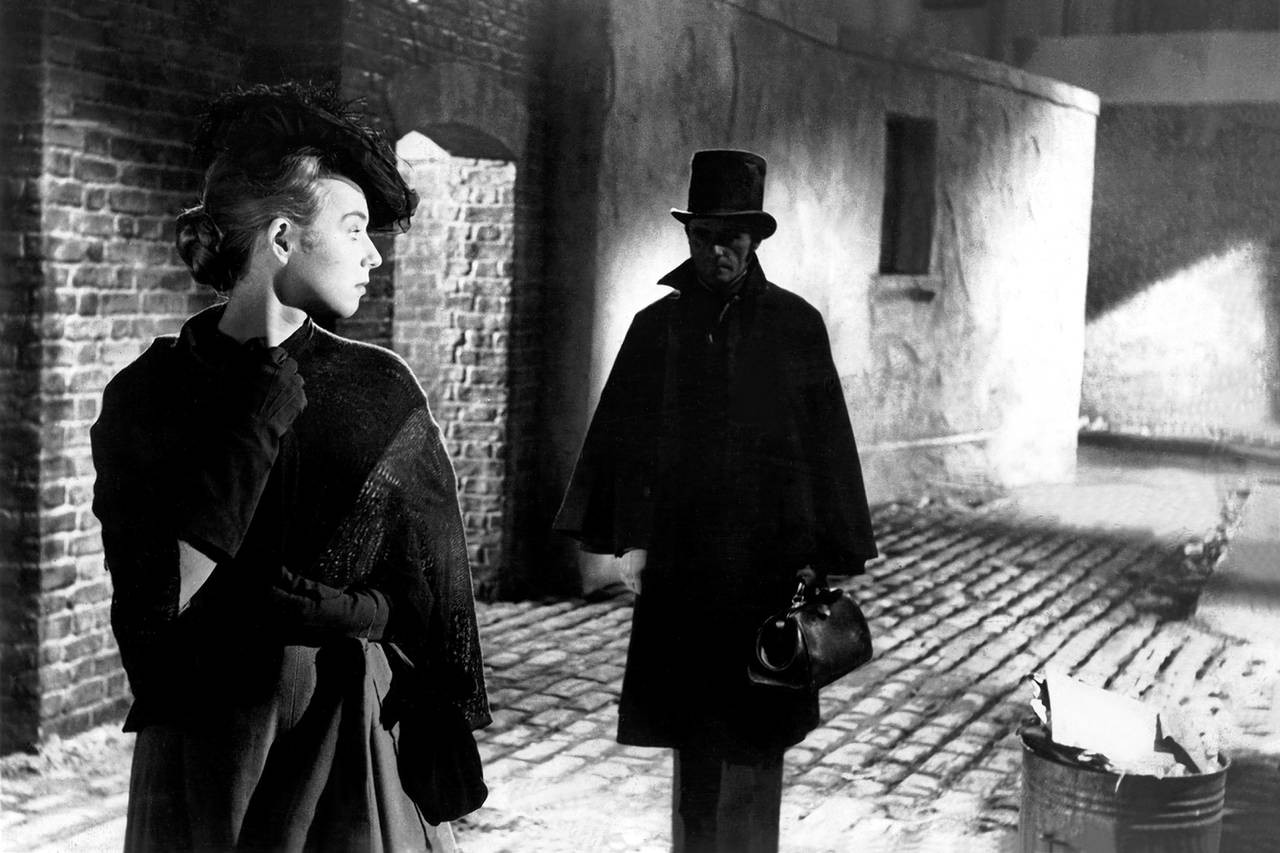 Click image for larger version  Name:	Jack-the-Ripper-1959-4.jpg Views:	0 Size:	182.3 KB ID:	860532